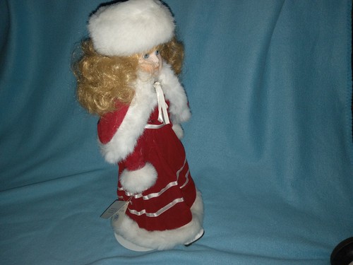 Heritage Mint collector doll hand painted bisque porcelain hands & face 16" - Picture 2 of 9
