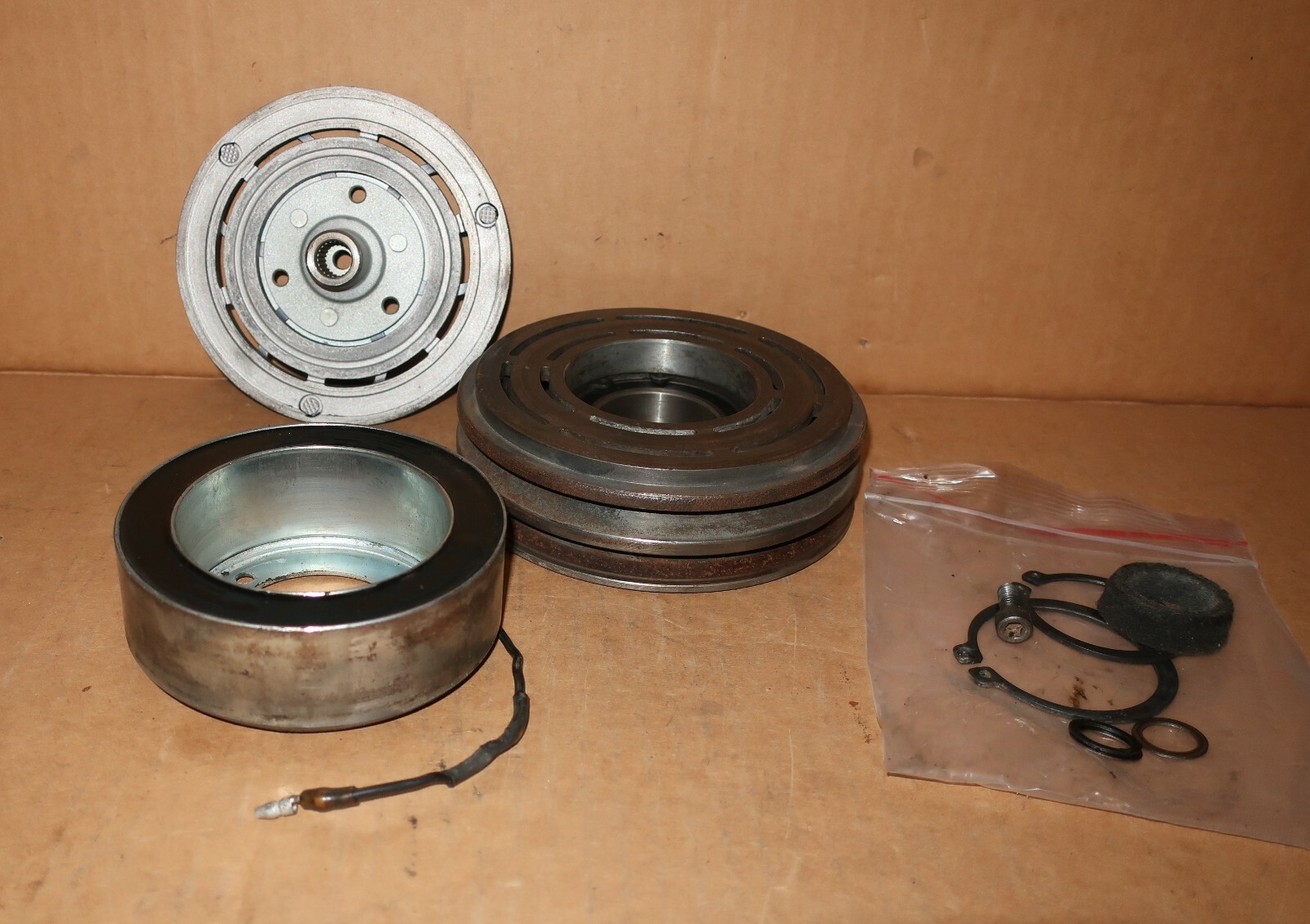 Maserati Biturbo AIR CON  CLUTCH PULLEY Assembly A/C Compressor 130mm  #9963n