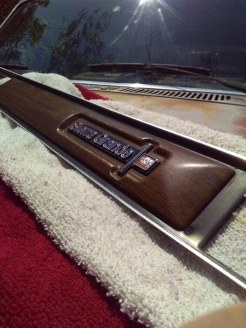 Chevy gmc dash trim piece woodgrain sierra grande 1973-1980