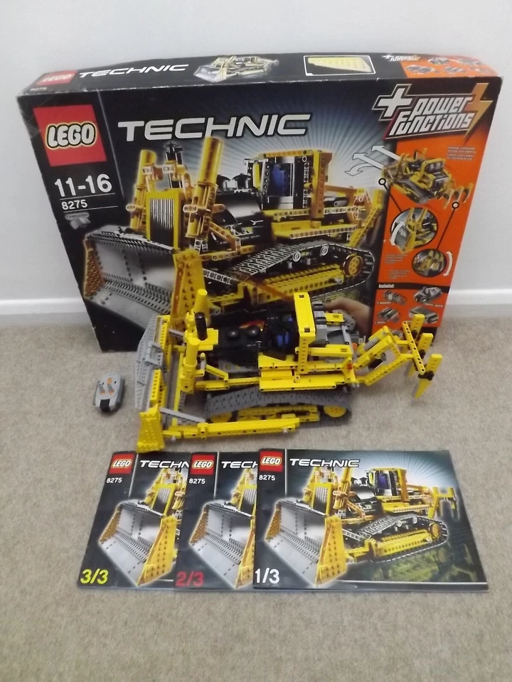 LEGO Technic 8275 Motorized Bulldozer, photo 1 of 5