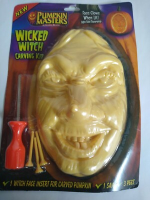 PUMPKIN MASTERS WICKED WITCH Carving Kit Face Insert Carved Pumpkin Halloween