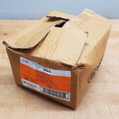 Box Of 25 - Bridgeport 954 Insulator Support, 2-1/2'', 1/2''-13 Tapped Holes - NEW