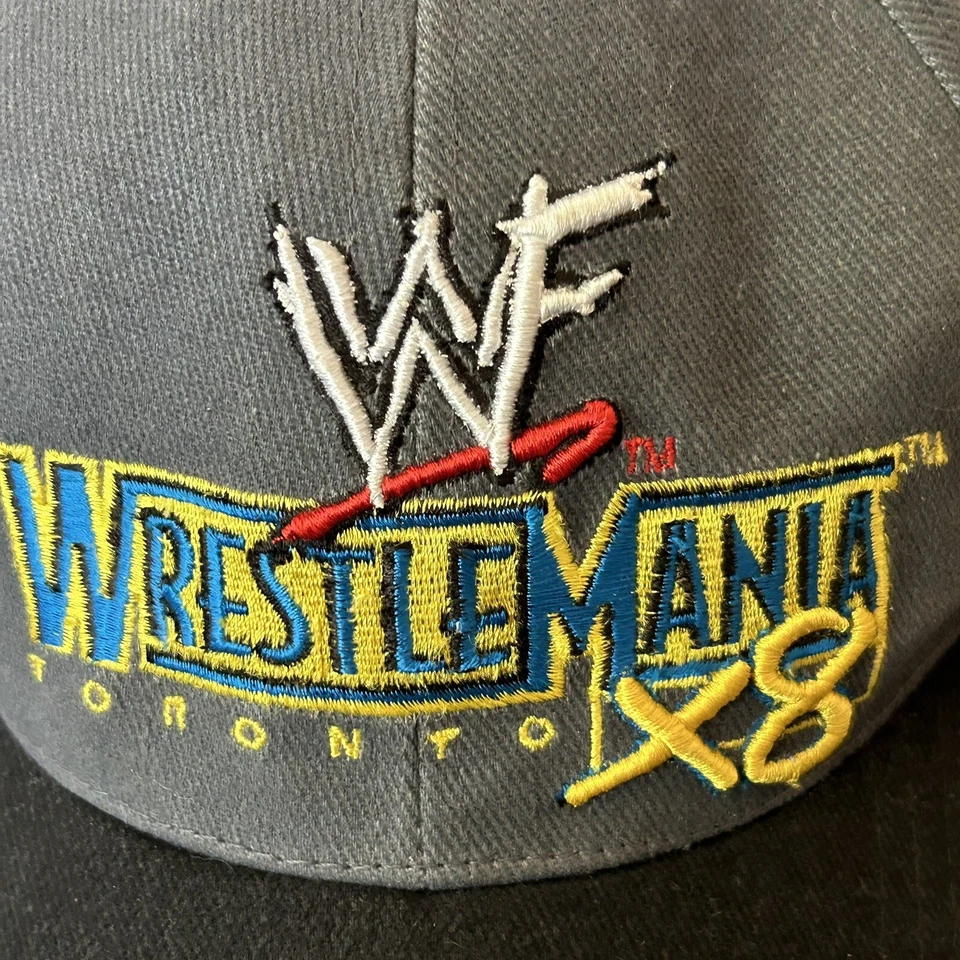 Gorra Wrestle Mania X8 Gris Toronto WWF WWE Lucha De Colección Hulk Rock 2002 Foto 3 de 4