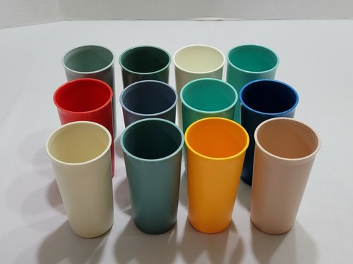 12 VINTAGE TUPPERWARE TUMBLERS GLASSES STACKING 9 OZ ASSORTED COLORS #116 EUC - Picture 2 of 6