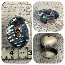 Memento Mori Skull mother of pearl inlaid Pill Box