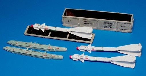 Plus Model AL4014 - 1:48 Resin Kit Russian Missile R-60 AA-8 Aphid with Box