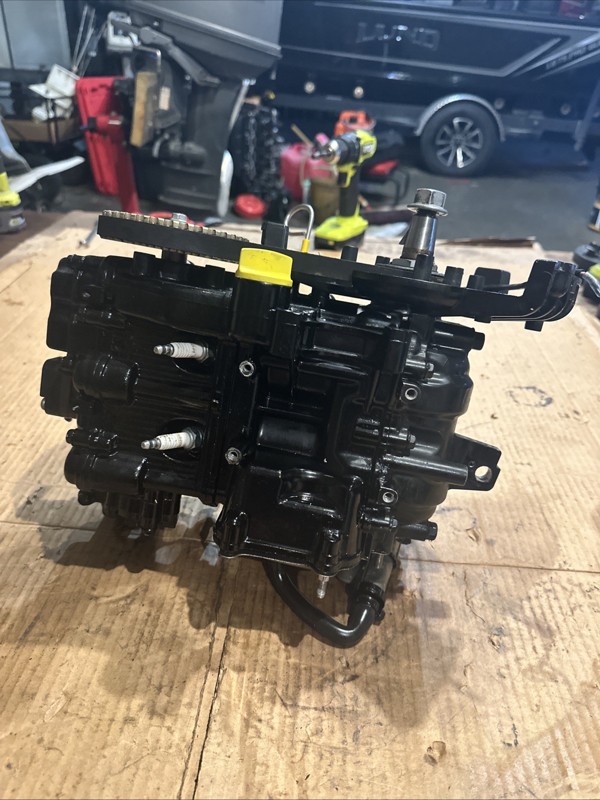 Johnson Evinrude FourStroke 8 HP Powerhead Cylinder Crankcase 0449503