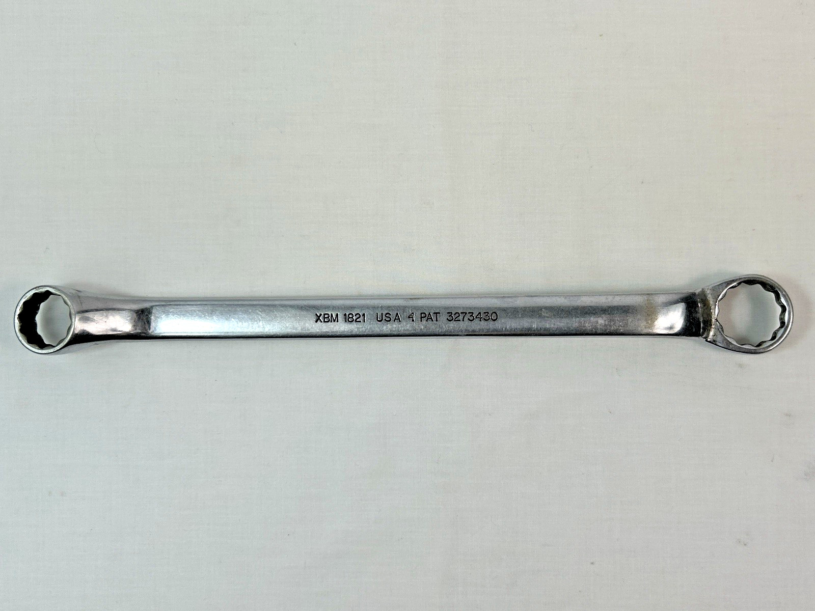 18 x 21 MM USA Snap-On Offset Double Box End Wrench Metric XBM1821 (21mm & 18mm)