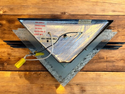 1980 Memphis Style Triangle Wall Light Fixture Wall Sconce Vintage - Picture 3 of 14