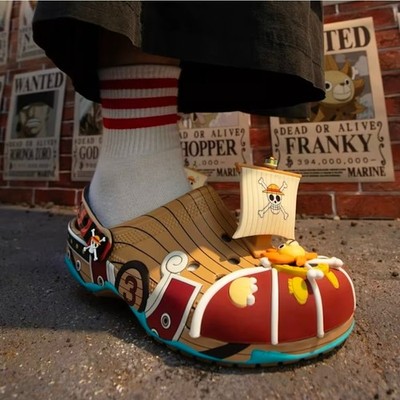 CROCS One Piece Thousand Sunny Classic Clog 212126 Unisex Sandals