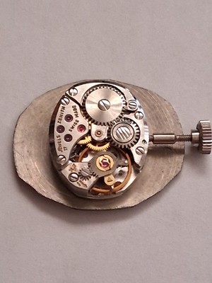 #481, Zenith 1110 Good Strong Running Movement. 17 Jewel Swiss. 1960s ? 