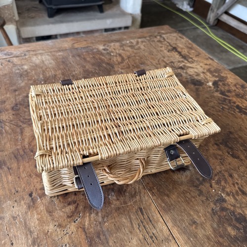 Wicker Hamper small picnic style basket with brown straps & handle toys etc. - Picture 11 of 12