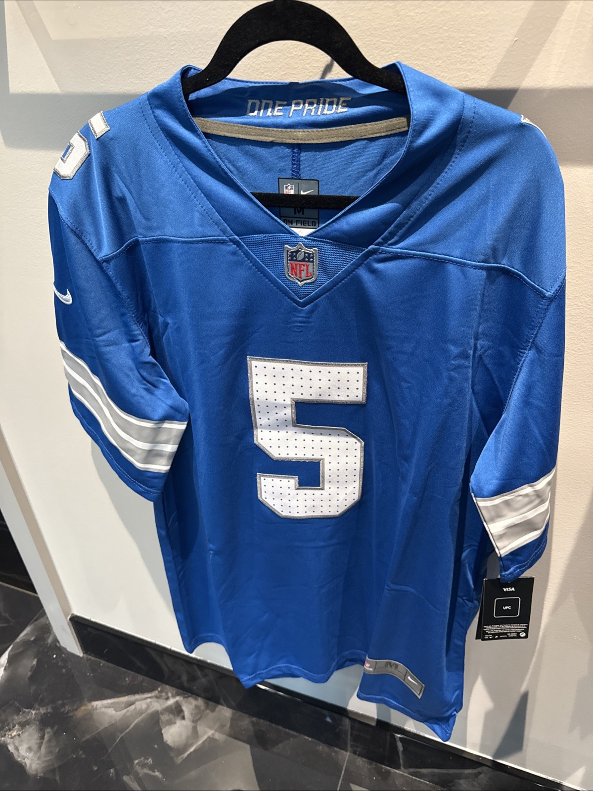 Picture 1 of 11
