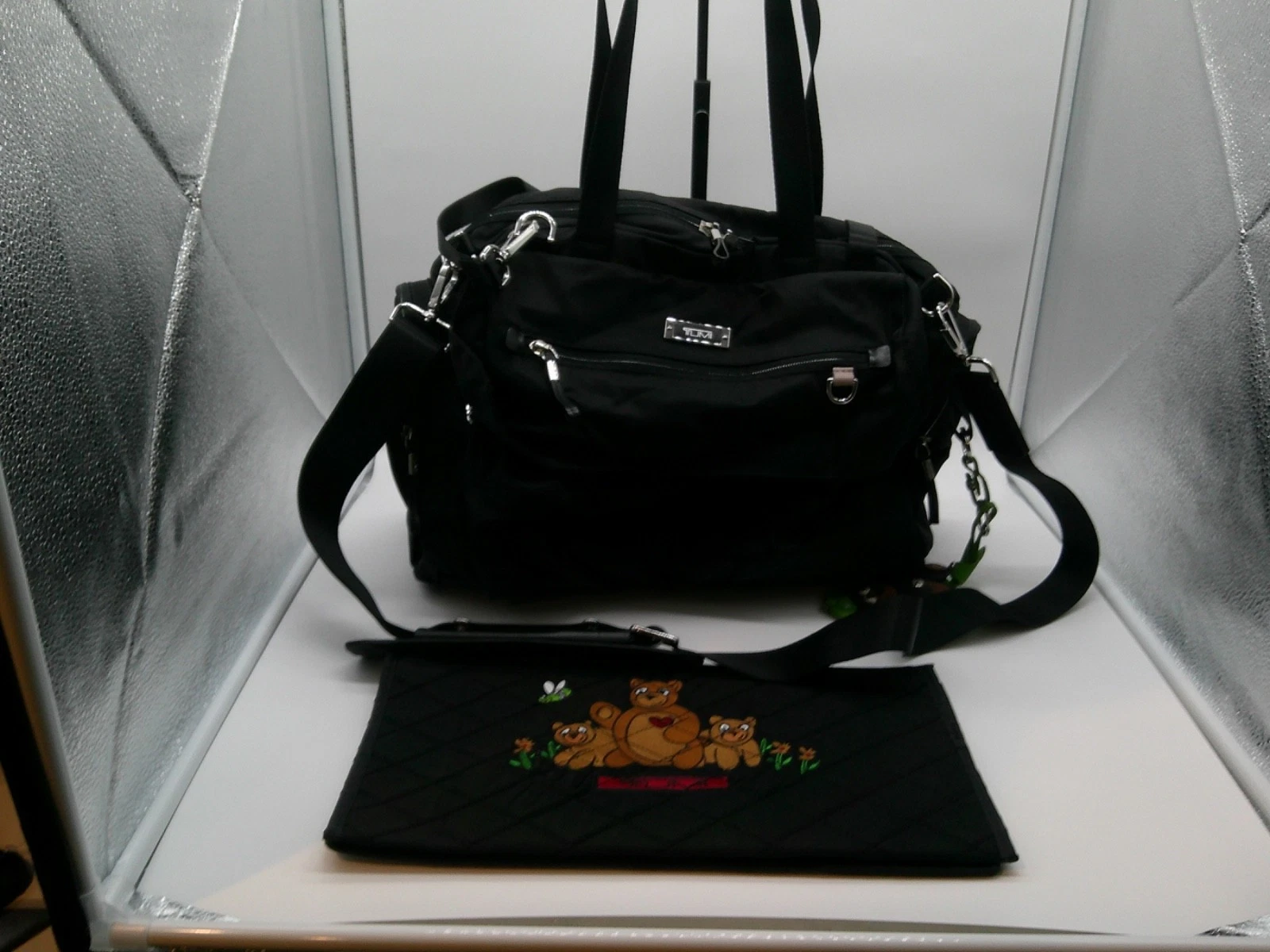 Tumi Medium Black Luggage Nylon Voyageur Baby Tote Bag w/Quilted Changing Pad