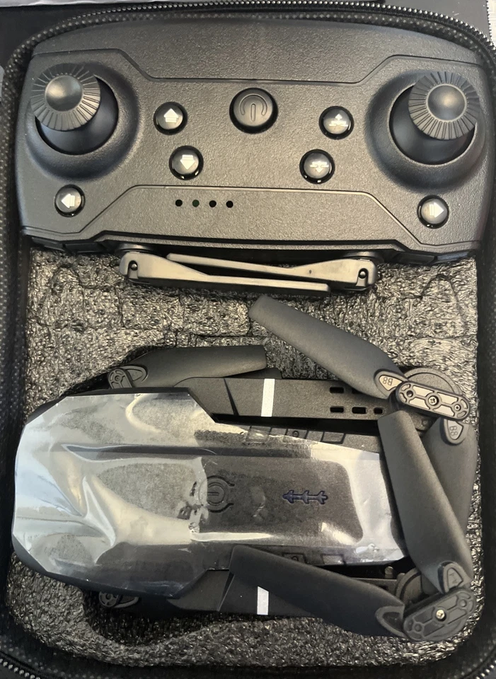 E99 K3 Pro Drone | HD 4K Camera Double Folding RC Quadcopter. New - Image 3 of 4