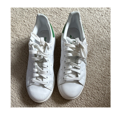 adidas Stan Smith Women s Leather Low Top Sneakers White/Green B24105