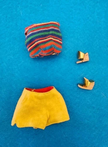 Vintage Barbie Knit Pak Short Set With Shoes Very Nice!