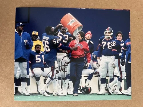 Harry Carson signed NEW YORK GIANTS 8 X 10 Photo