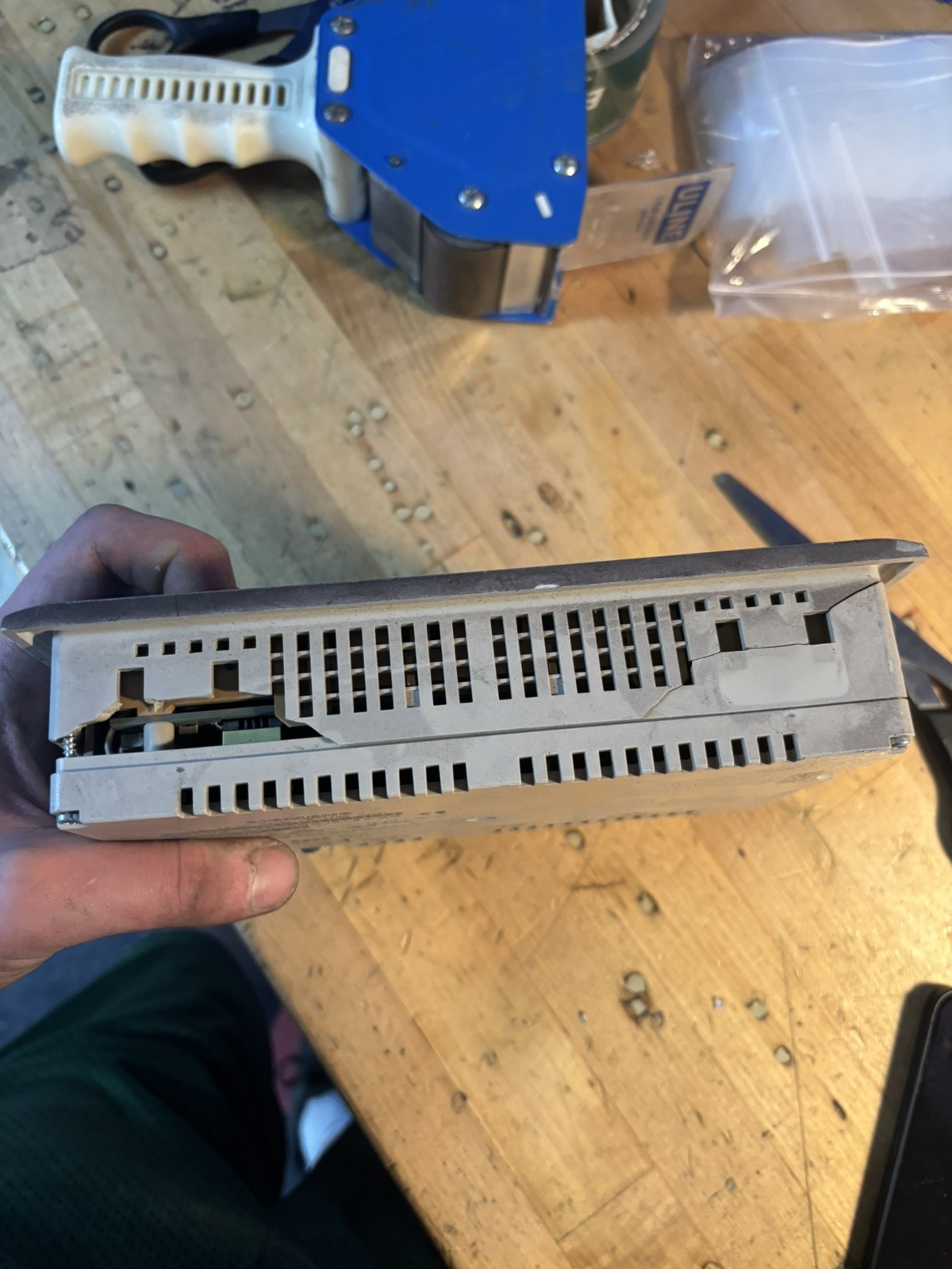 SIEMENS 6AV6 545-0BC15-2AX0 Touch Panel TP 170B  USED SLIGHT CRACK STILL WORKS