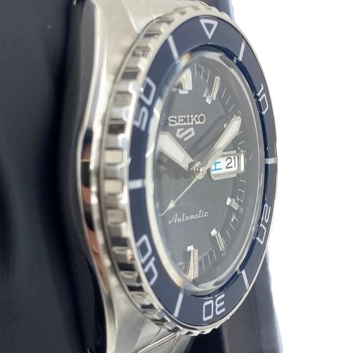 Seiko 5 Sports 4R36 16D0 Navy Dial Automatic Watch 42mm with Box