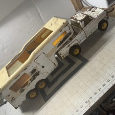 Tonka 5th Fifth Wheel Camper Pick-up Truck Trailer - pressed steel