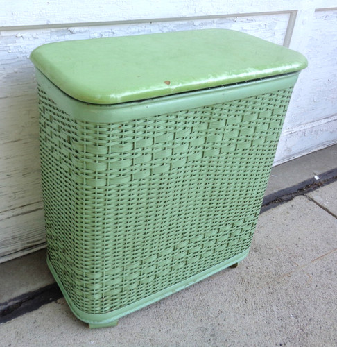 Vintage Mid Century Modern Green Pearl Wick Clothes Hamper Laundry Basket