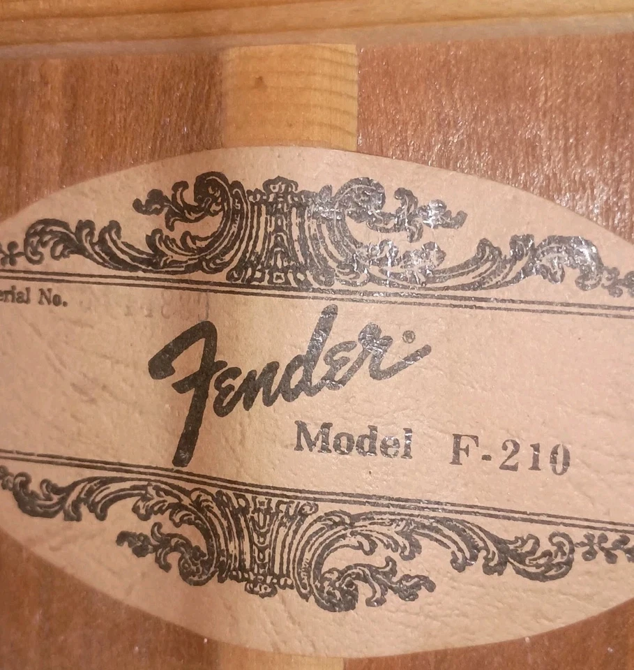 Beautiful 1980s Fender F-210 Guitar - Image 4 of 4
