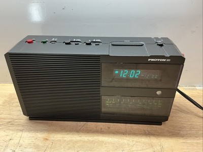 VINTAGE Proton 320 AM/FM Dual Alarm Clock Radio EXCELLENT!