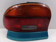 Feu arrière Mazda 121