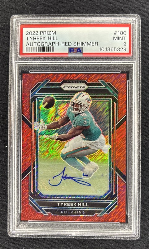 2022 Prizm Tyreek Hill Autograph-Red Shimmer /35 PSA 9