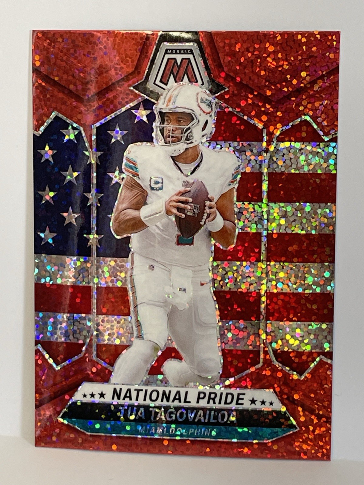 2024 Panini Mosaic Red Sparkle Miami Dolphins Tua Tagovailoa National Pride #B