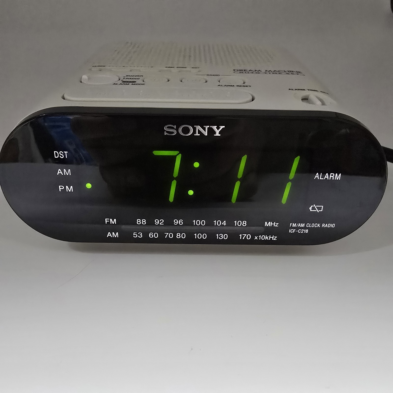 Sony Dream Machine ICF-C218 Alarm Clock AM/FM Radio Snooze Function Tested CLEAN