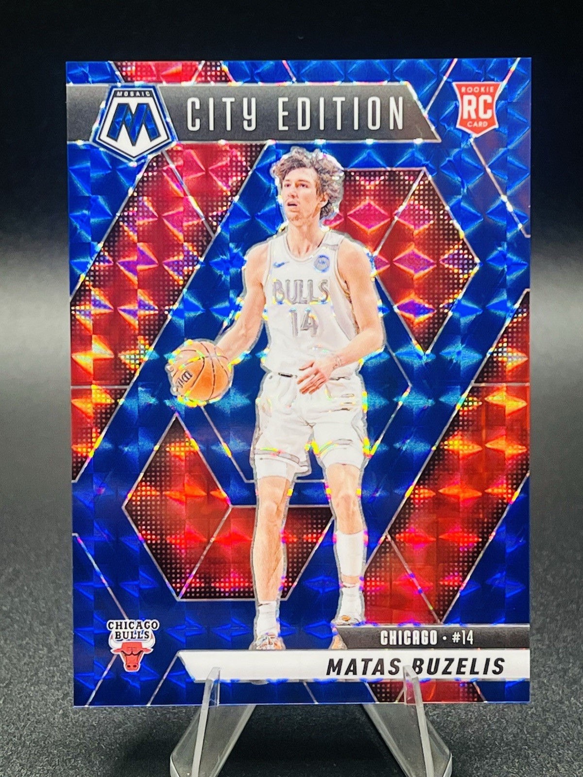 2024-25 Panini Mosaic-City Edition Matas Buzelis #273 Blue Mosaic Prizm RC /199