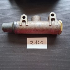 Maître-cylindre de frein Fiat 900