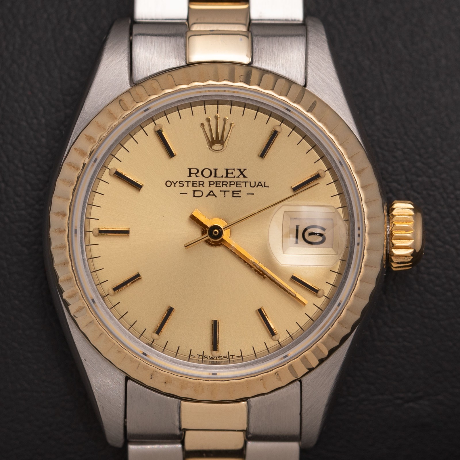 Rolex Datejust 6919 Fluted Bezel Watch 26mm Champagne Dial