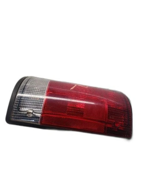 Luz trasera derecha pasajero para camioneta Ford E150 05-14 1199660 Foto 2 de 4
