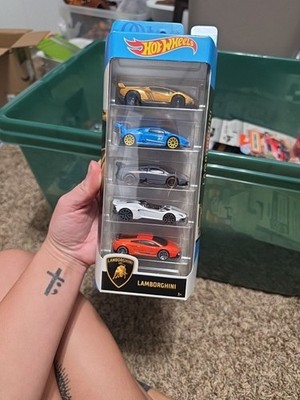 Hot Wheels 1:64 Lamborghini 5-Car Pack