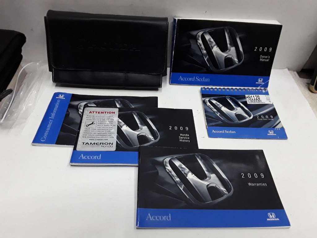 2009 Honda Accord Sedan Owners Manual Handbook OEM J01B56009