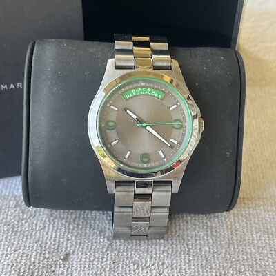 Marc By Marc Jacobs MBM3164 Silver With Green Accents NWT | eBay display picture 3
