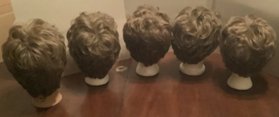 perucas paula jovens vintage feitas no Japão 5 perucas todas da mesma pessoa usadas - Imagem 2 de 4