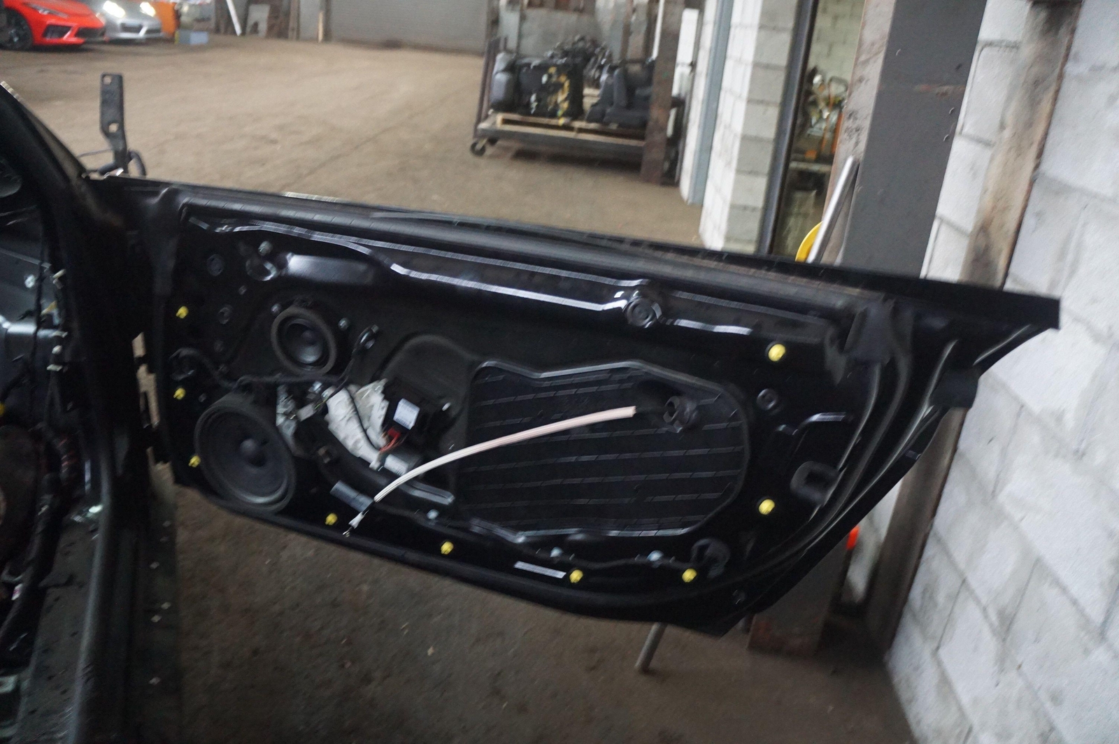 Right Passenger Door Assembly Phantom Black 427831052A Audi R8 Spyder 2011-15