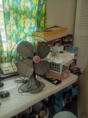 Vintage Emerson Junior Oscillating 4 Blade Fan - Model 2660C - 11 1/2''