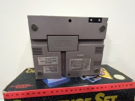 Working NES Nintendo Entertainment System Game Console With Challenge Set Box