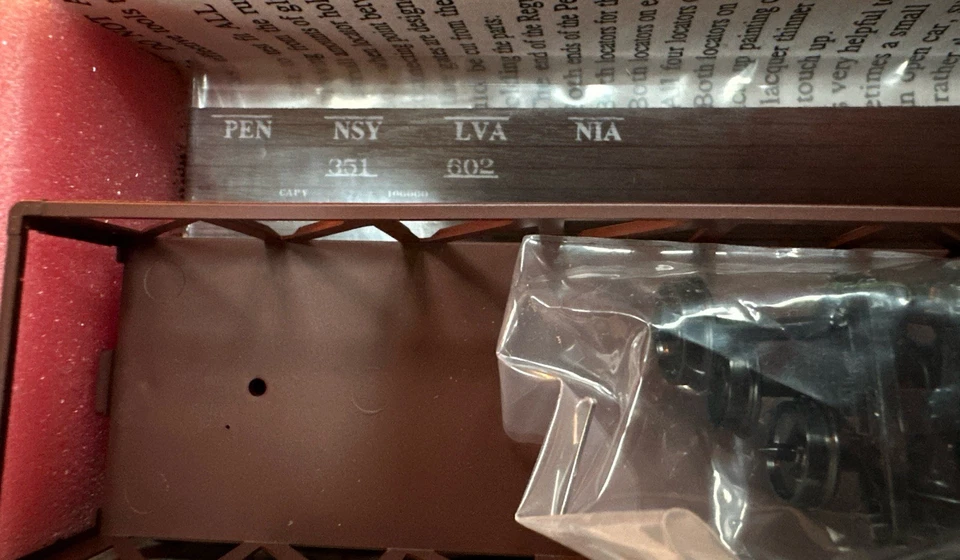 Intermountain HO Kit 41608-06 USRA Drop Bottom Gondola Pennsylvania RR 351602 NY - Image 3 of 4