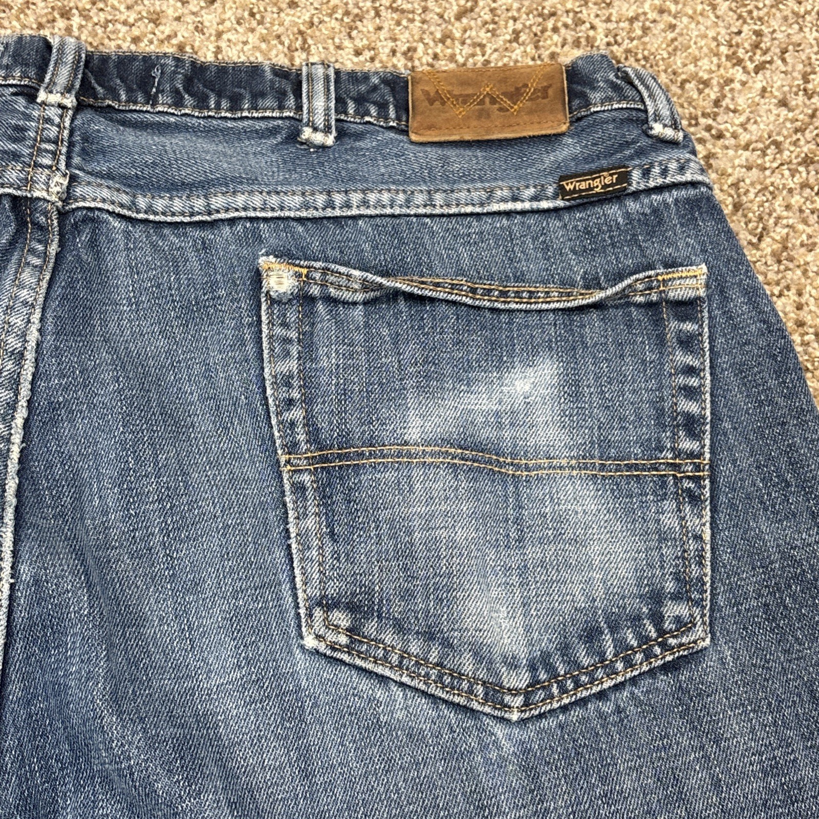 Wrangler Jeans Mens 38x29 Blue Cotton Loose Fit Denim Workwear Distressed - View 14