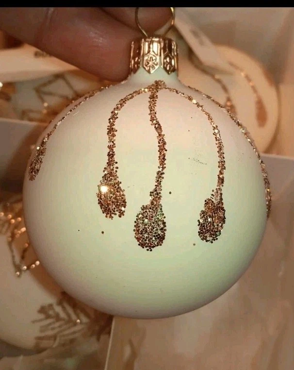 LOTTO DI NATALE COLORE ARGENTO 75 PEZZI DI PALLINE ADDOBBI DECORAZIONI X ALBERO - Immagine 4 di 4