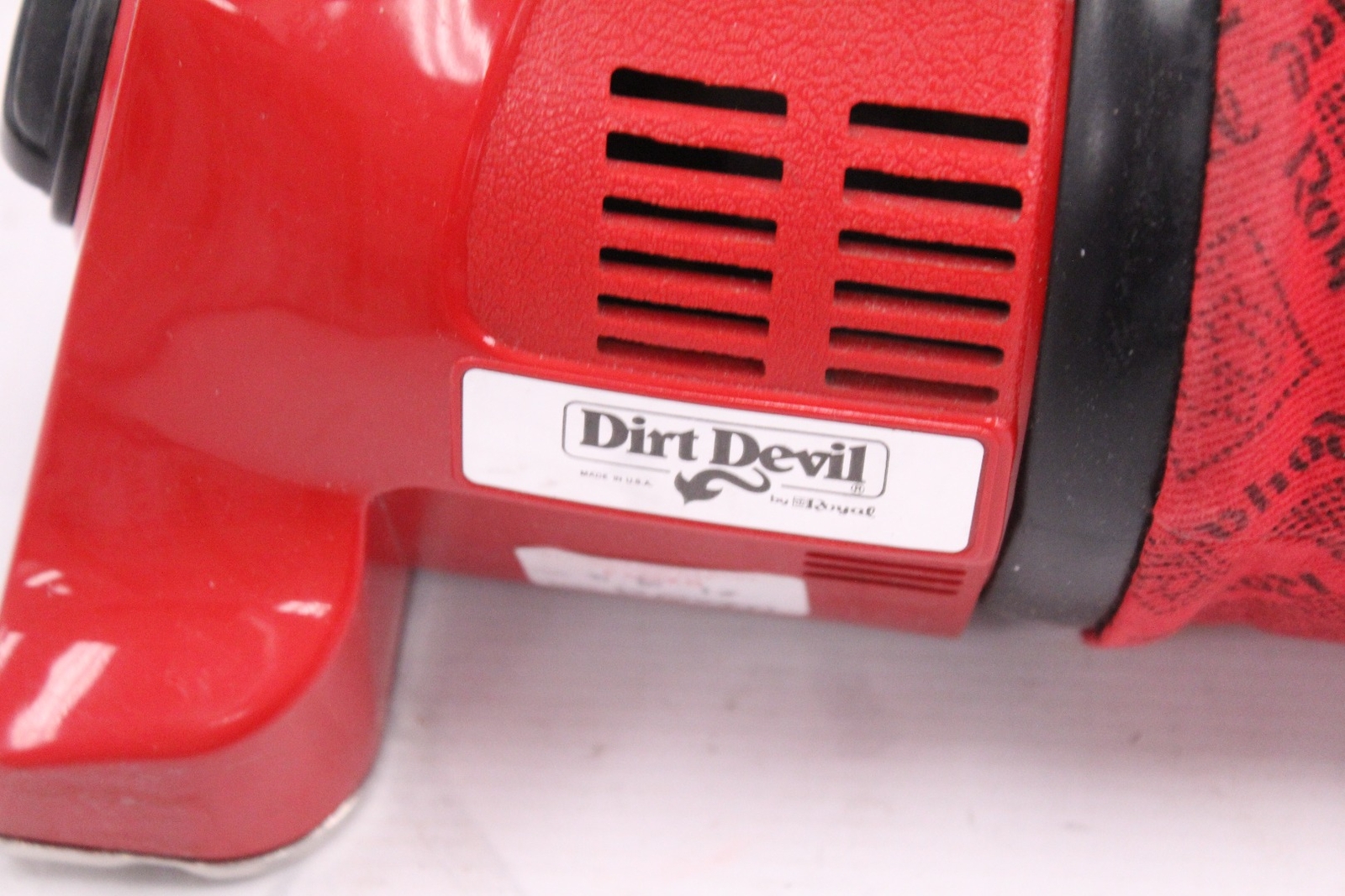 DIRT DEVIL 150UK Car Caravan Motorhome Handheld Vacuum Cleaner, Red