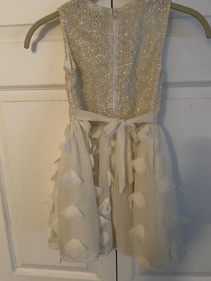 Vestido Nicole Miller Marfil Rosa Pétalos Flor Niñas Talla 6X Foto 3 de 4