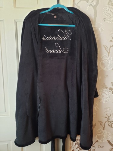Victorias Secret Black Short Cozy Robe M/L Plush Lounge Womens Belted Embroider - Picture 11 of 12