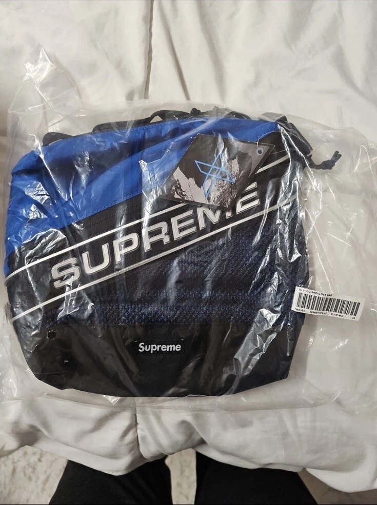 Sac bandoulière logo Supreme 3D bleu FW23   Neuf